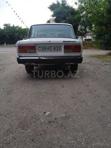 LADA (VAZ) 2107-2