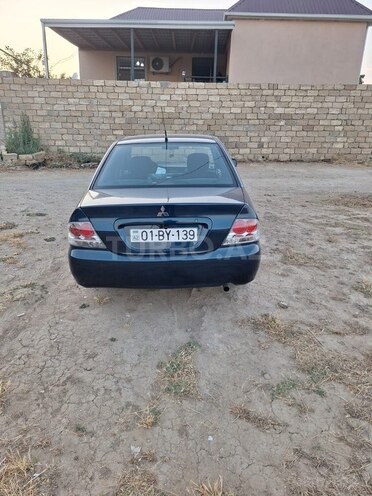 Mitsubishi Lancer-2