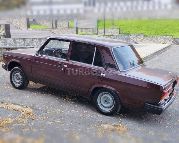 LADA (VAZ) 2107-4
