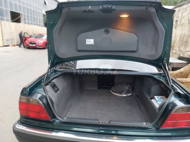 BMW 735-11
