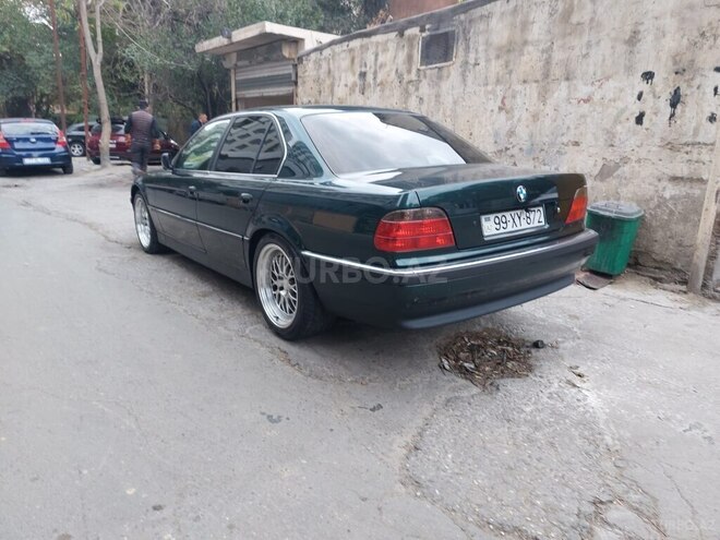 BMW 735-10