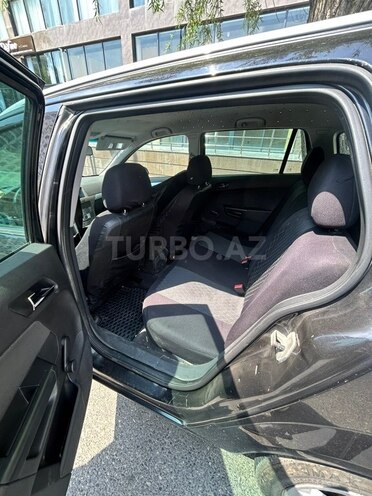 Opel Astra-7