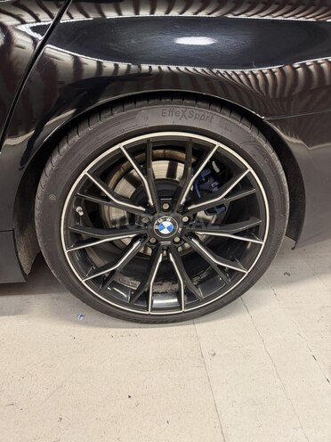 BMW 528-7