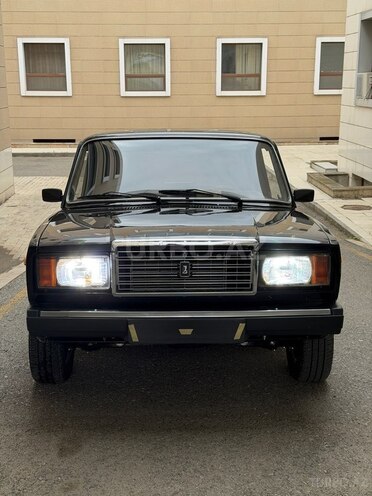 LADA (VAZ) 2107-2