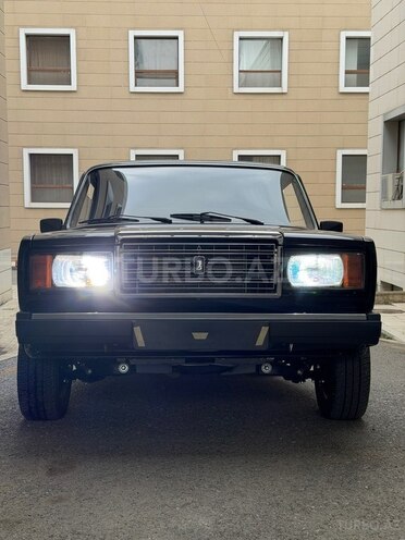 LADA (VAZ) 2107-1