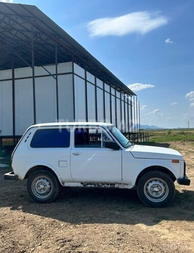 LADA (VAZ) Niva-8