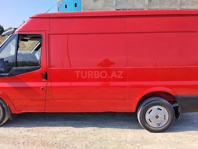 Ford Transit-11