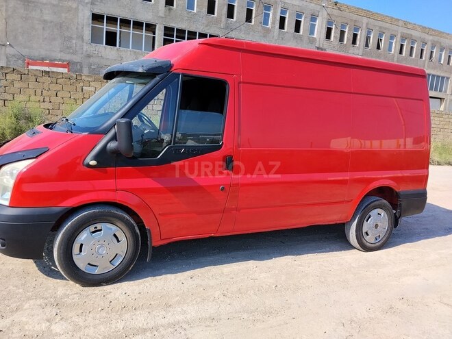 Ford Transit-10