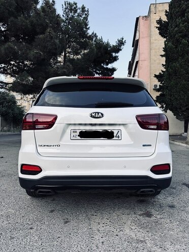 Kia Sorento-2