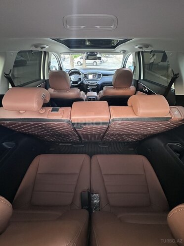 Kia Sorento-14