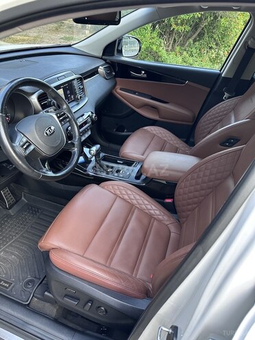 Kia Sorento-7