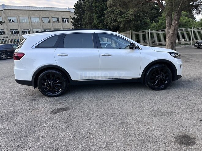 Kia Sorento-4