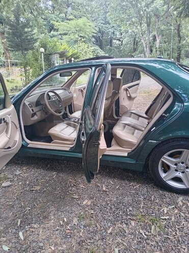 Mercedes C 230-9