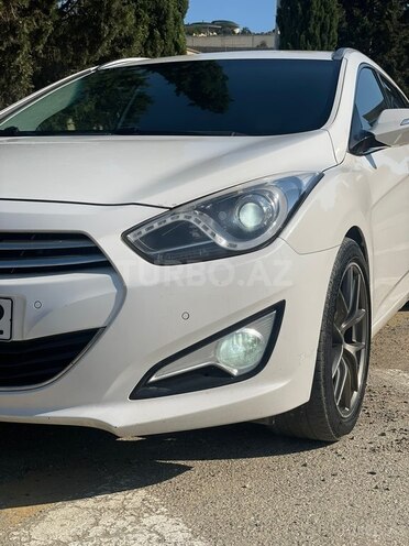 Hyundai i40-10