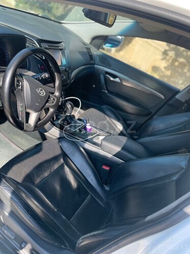 Hyundai i40-12