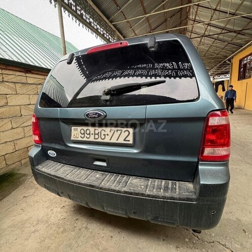 Ford Escape-13