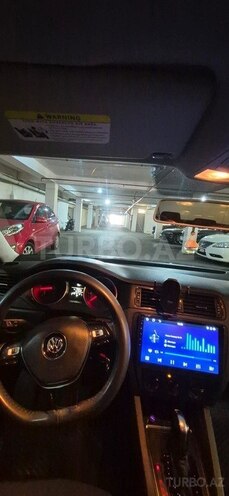 Volkswagen Jetta-3