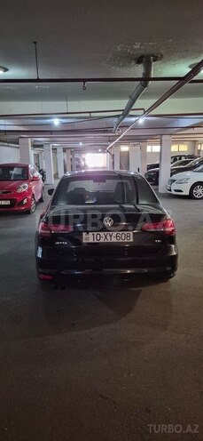 Volkswagen Jetta-2