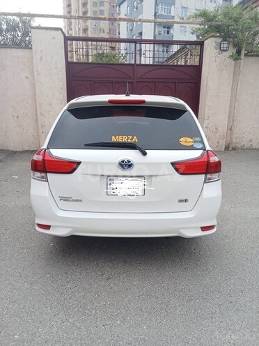 Toyota Corolla Fielder-4