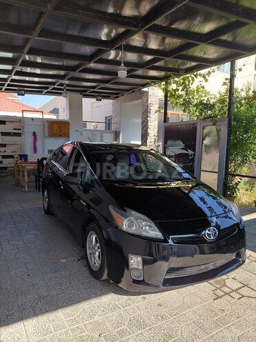 Toyota Prius-2