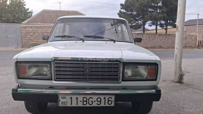 LADA (VAZ) 2107-1