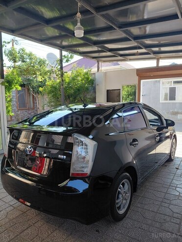 Toyota Prius-21