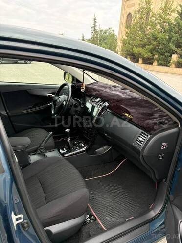 Toyota Corolla-6