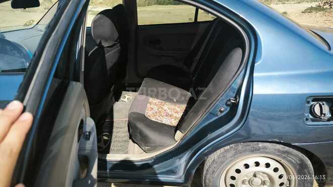 Hyundai Elantra-8