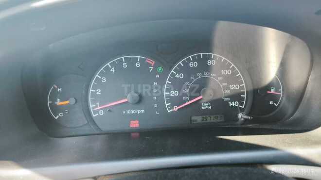 Hyundai Elantra-11