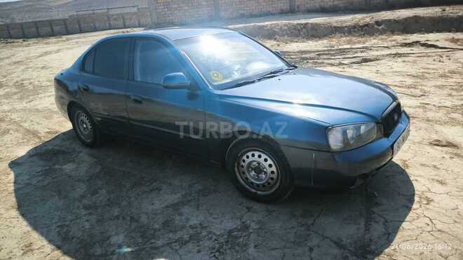 Hyundai Elantra-2