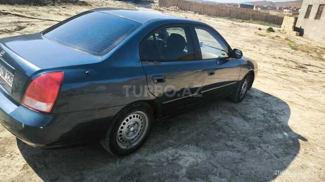 Hyundai Elantra-3