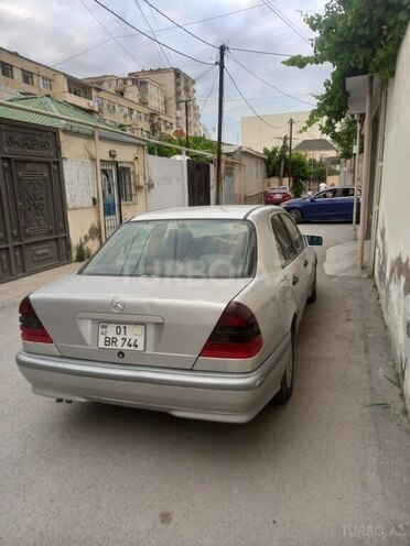 Mercedes C 200-2
