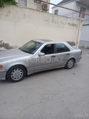 Mercedes C 200-3