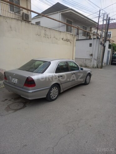 Mercedes C 200-6