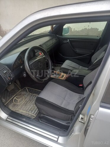 Mercedes C 200-9
