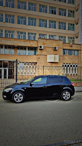 Kia Ceed-2