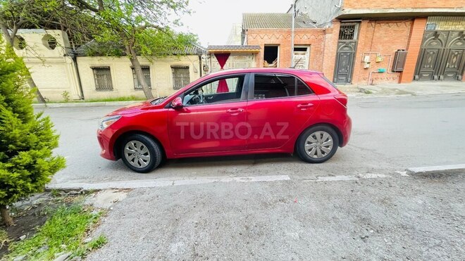 Kia Rio-3