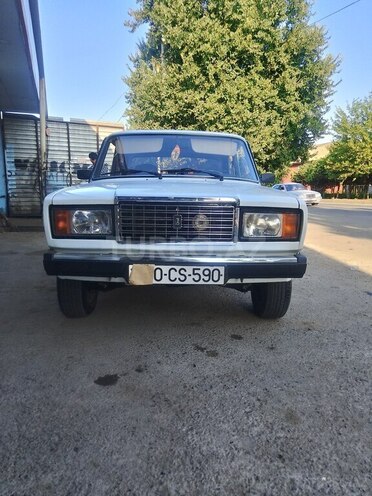 LADA (VAZ) 2107-2