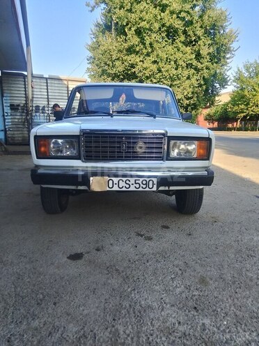 LADA (VAZ) 2107-1