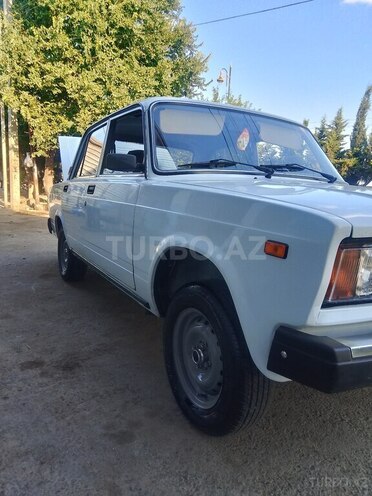LADA (VAZ) 2107-4