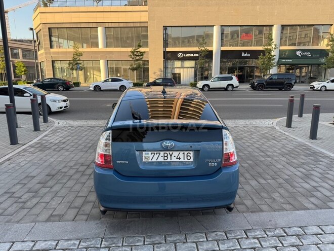 Toyota Prius-5