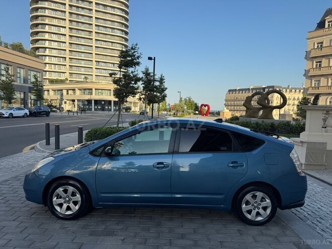 Toyota Prius-6