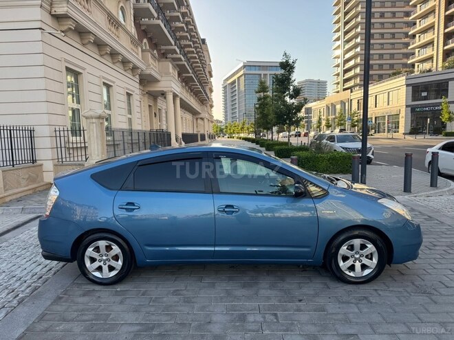 Toyota Prius-7