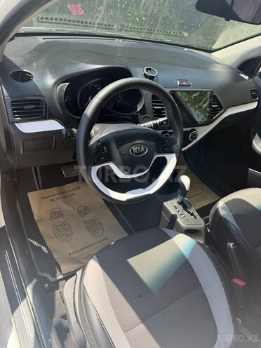 Kia Picanto-12