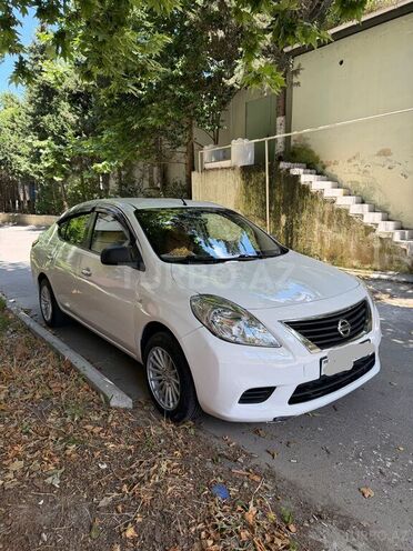 Nissan Sunny-9
