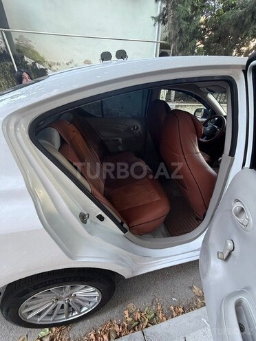 Nissan Sunny-7