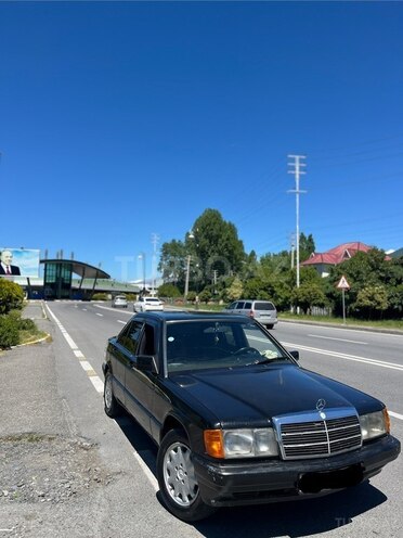 Mercedes 190-7