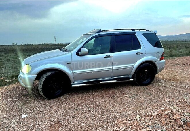Mercedes ML 270-3
