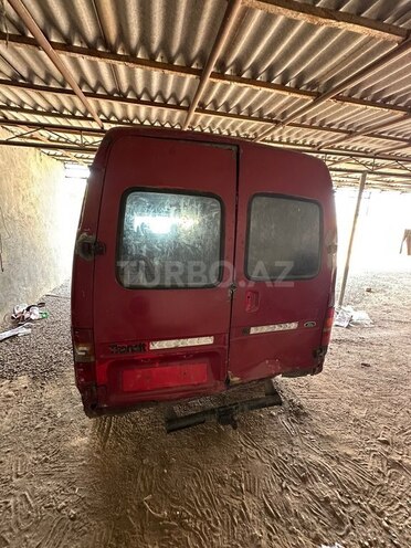 Ford Transit-16