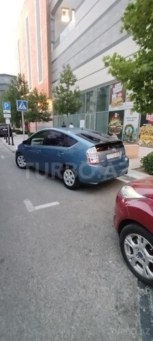 Toyota Prius-5